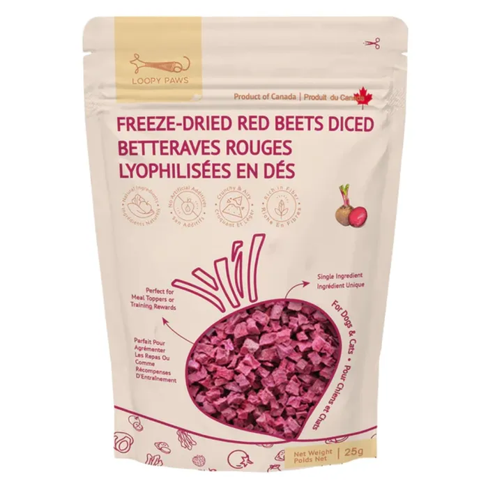 A beige bag of Loopy Paws freeze-dried red beets diced, with red text and images. The beets are shown in a bowl on the package. The bag highlights product features and weighs 25g.