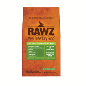 The orange Rawz Dog Dry Chicken 3.5 lb bag features dehydrated chicken and turkey, with claims of “No meals” and “No rendered chicken fat,” highlighting Rawz’s dedication to quality nutrition for dogs.
