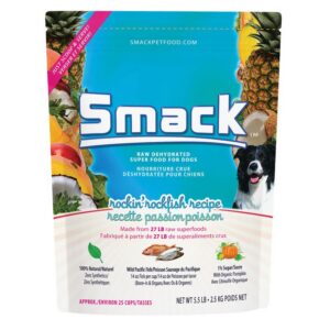 A vibrant 2.5kg bag of Smack Rockin Rockfish for Dog showcases images of pineapples, a cheerful pup, and product details in both English and French. The packaging highlights raw superfoods, making Smack Rockin Rockfish a nutritious option for your pet.